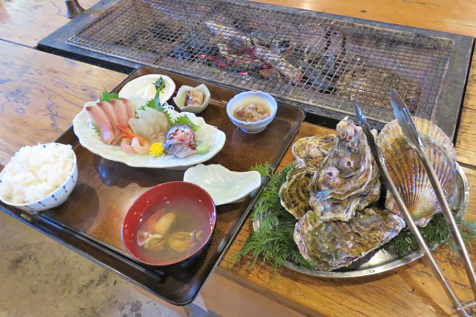 cafe&炭火焼 なぎさガーデン